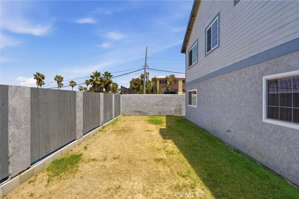 Common space backyard next to Unit C