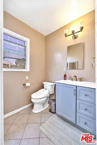 9885 Lev Avenue, Arleta, California 91331