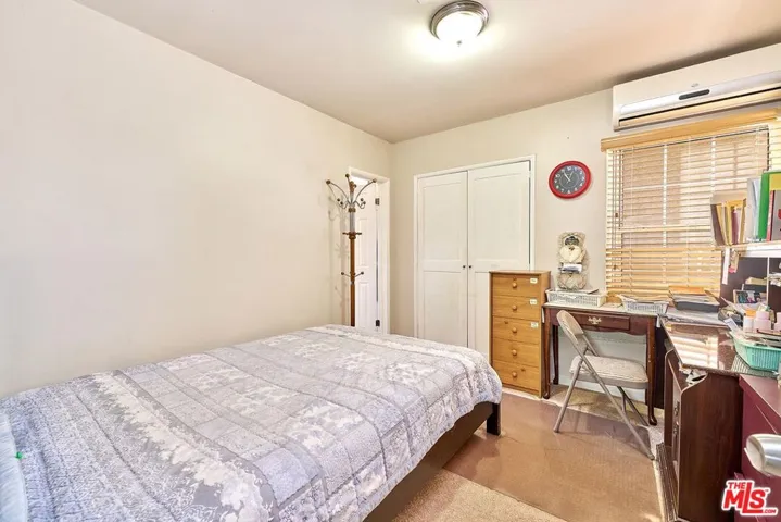 9885 Lev Avenue, Arleta, California 91331