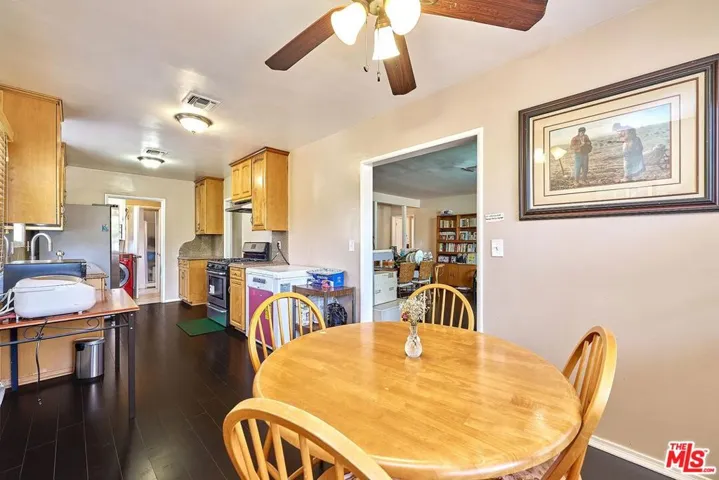 9885 Lev Avenue, Arleta, California 91331