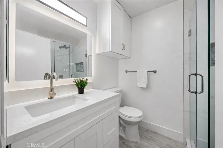 47 Fox 27, Irvine, California 92614
