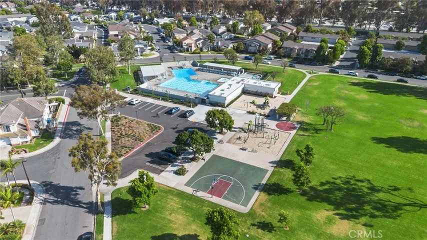 47 Fox 27, Irvine, California 92614
