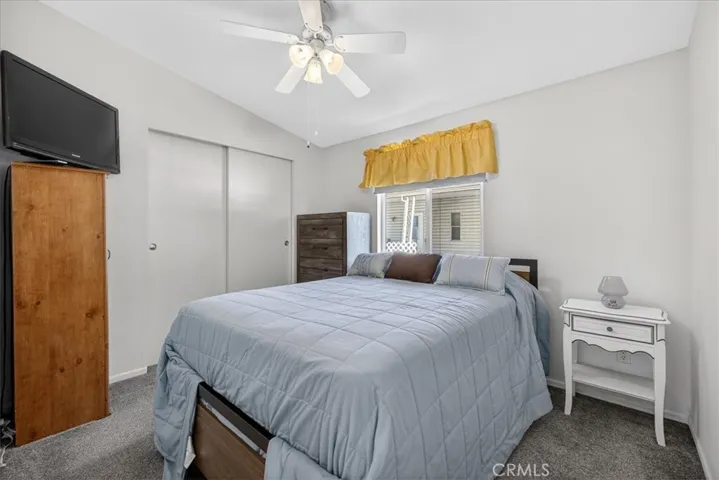 Guest bedroom