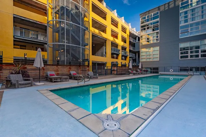 311 Oak Street Ph4, Oakland, California 94607
