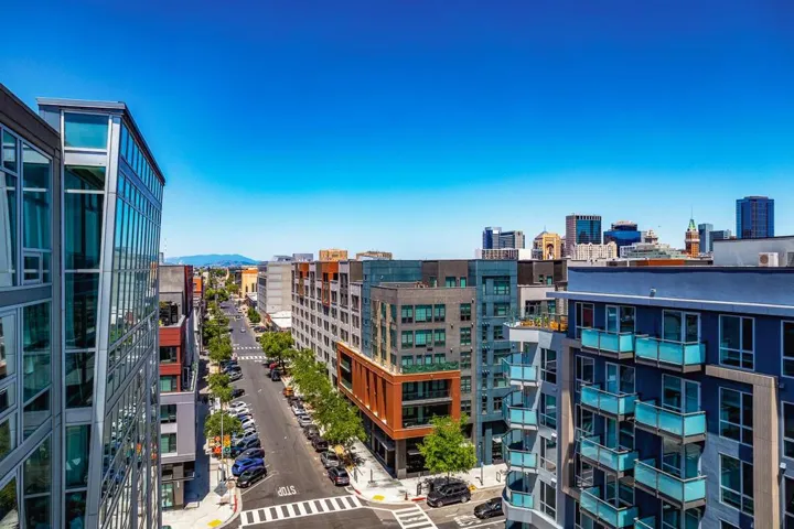311 Oak Street Ph4, Oakland, California 94607
