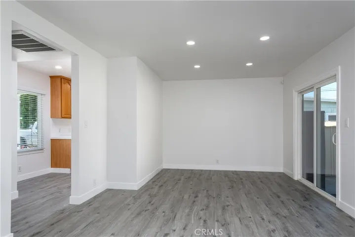 Living Room / Dining Combo