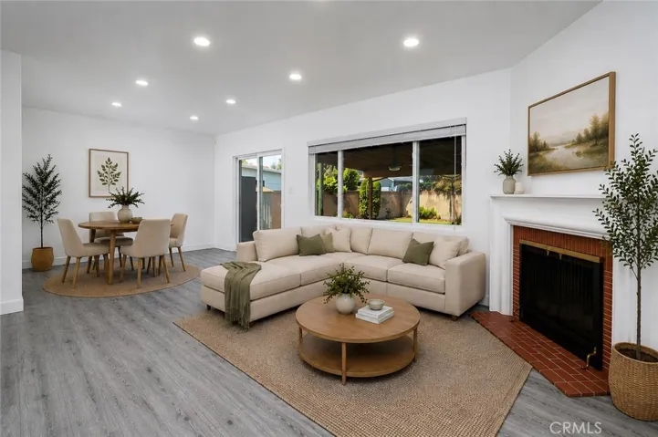 Virtually Staged Living / Dining Combo Room