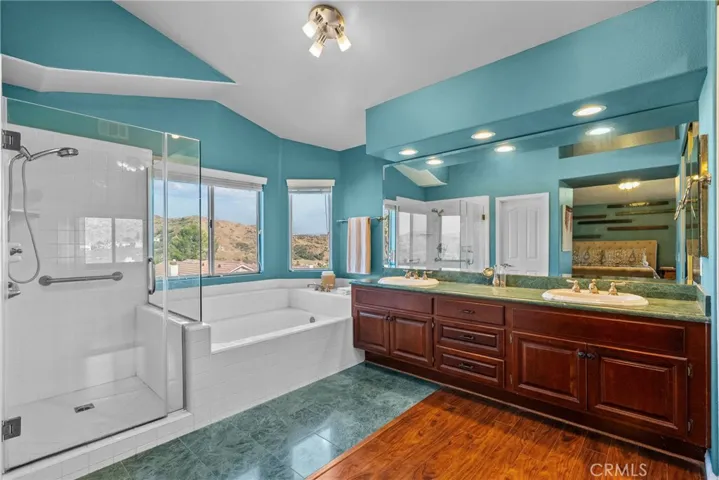 28350 Welfleet Lane, Saugus, California 91350