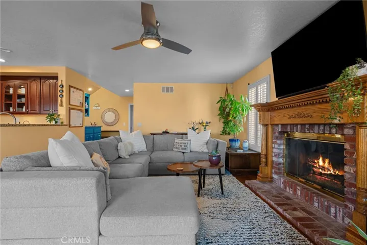 28350 Welfleet Lane, Saugus, California 91350