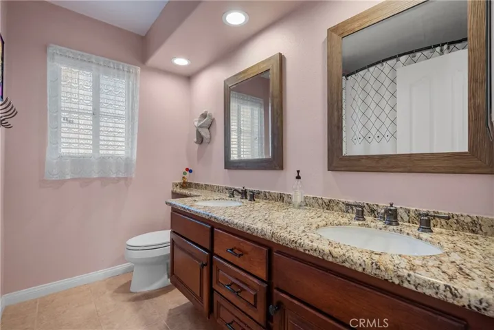 28350 Welfleet Lane, Saugus, California 91350