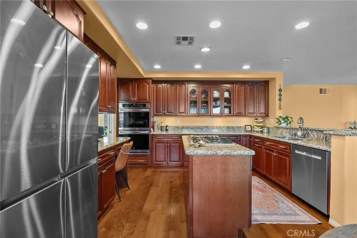 28350 Welfleet Lane, Saugus, California 91350