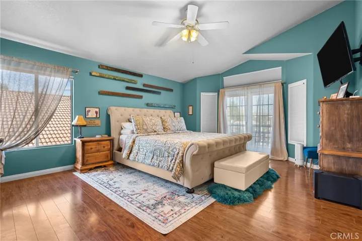 28350 Welfleet Lane, Saugus, California 91350