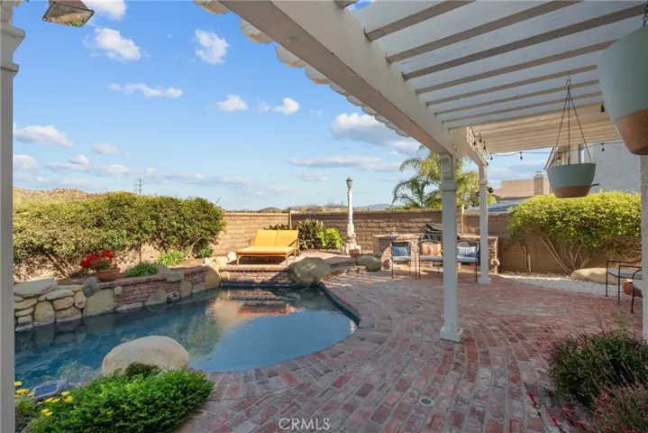 28350 Welfleet Lane, Saugus, California 91350