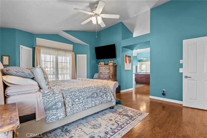 28350 Welfleet Lane, Saugus, California 91350