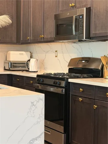 16723 Wyndham, Fontana, California 92336