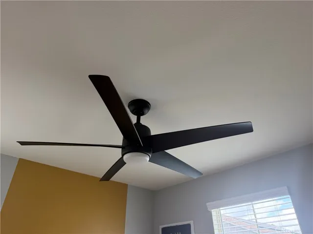 Ceiling Fans in Bedrooms 1-3