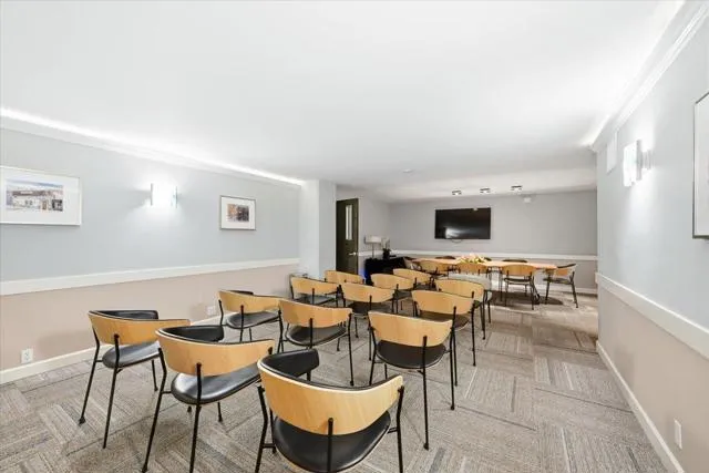 101 Alma Street 907, Palo Alto, California 94301