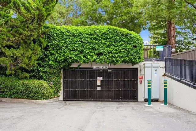 101 Alma Street 907, Palo Alto, California 94301