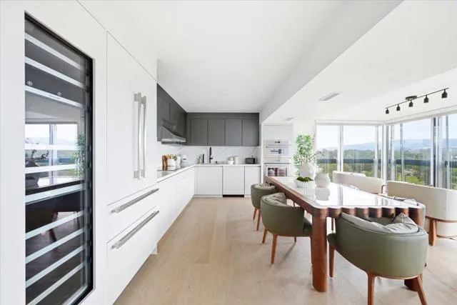 101 Alma Street 907, Palo Alto, California 94301
