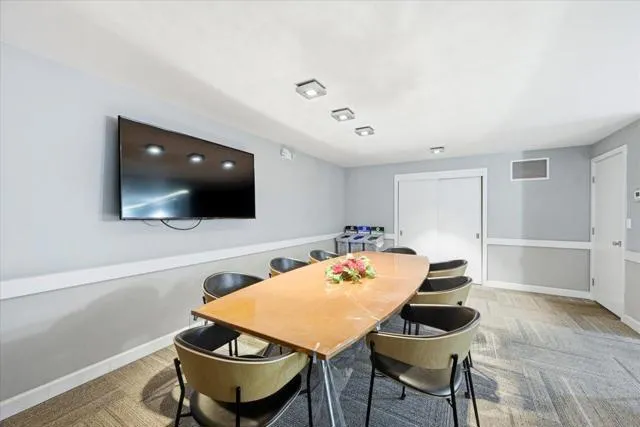101 Alma Street 907, Palo Alto, California 94301
