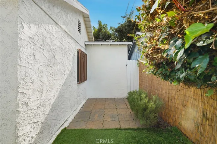 4027 La Salle, Los Angeles, California 90062
