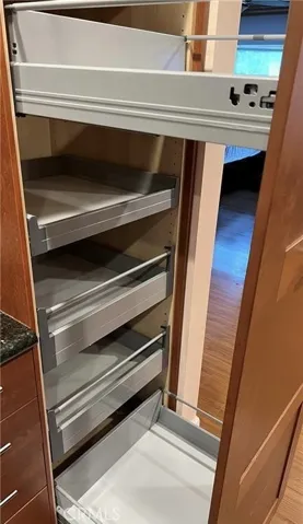 Pantry cabinet