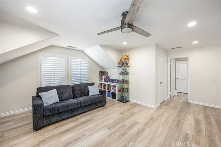3276 Huntfield St, Corona, California 92882