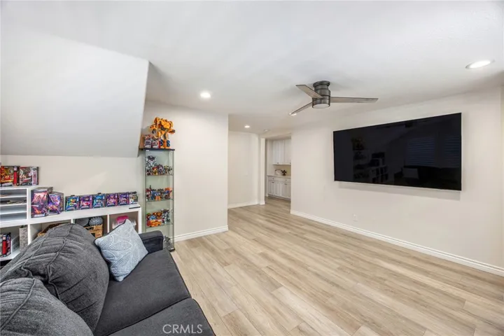 3276 Huntfield St, Corona, California 92882