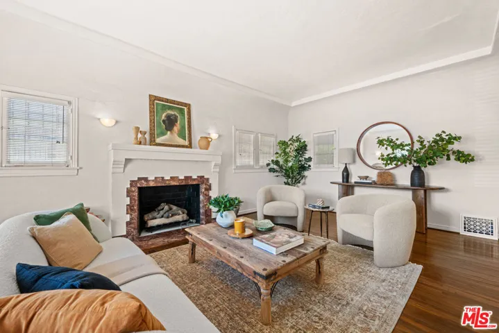 637 N Detroit Street, Los Angeles, California 90036