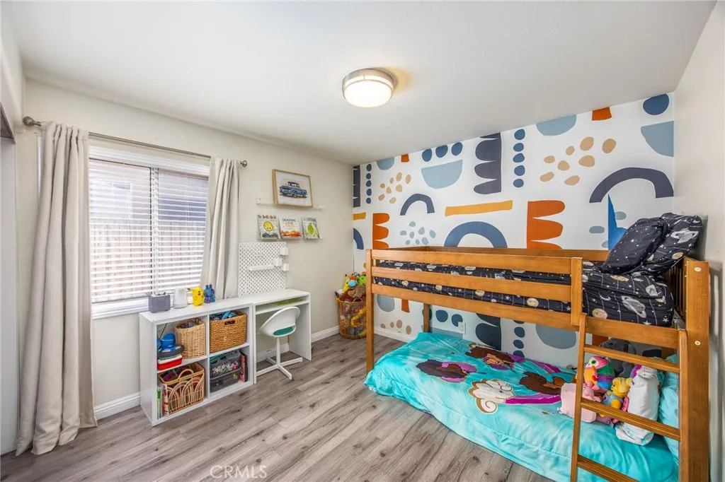 Secondary bedroom with a spacious layout
