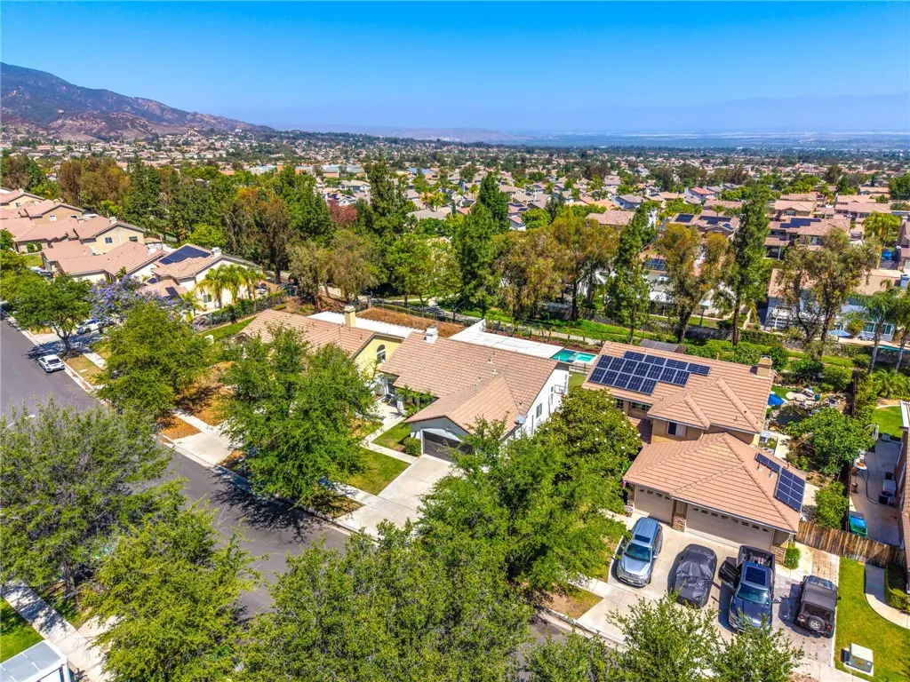 Located in a quiet, well-maintained neighborhood