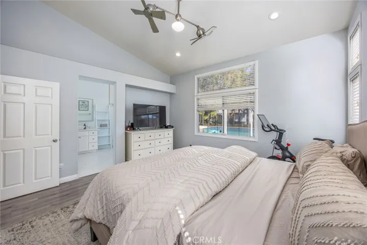 Primary retreat featuring a spacious floor plan and ensuite access