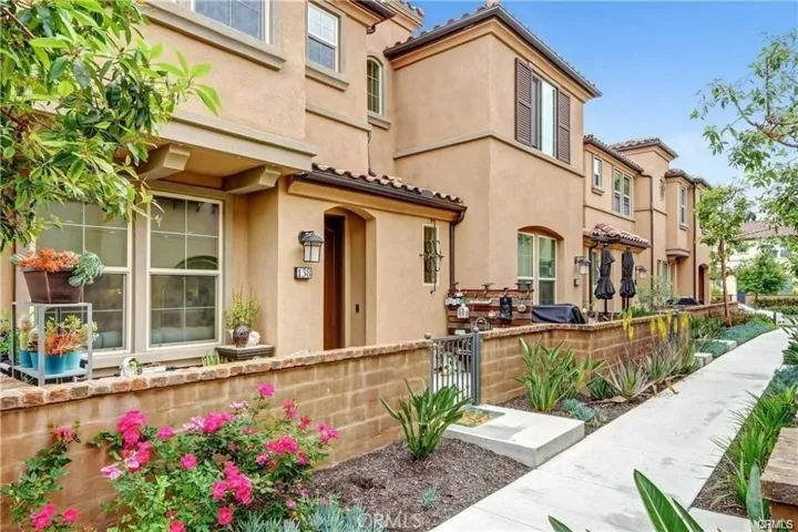 138 Finch, Lake Forest, California 92630