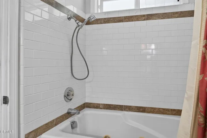 27-web-or-mls-Upmarket Media-67Bla079