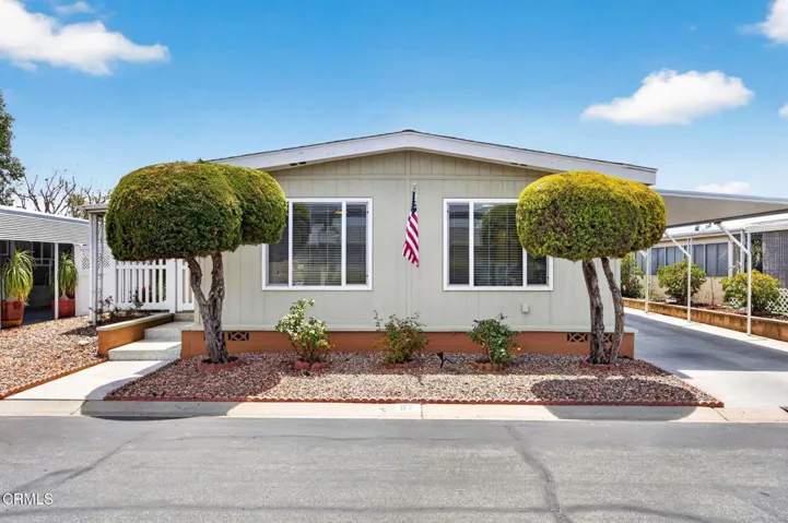 2-web-or-mls-Upmarket Media-67Bla004
