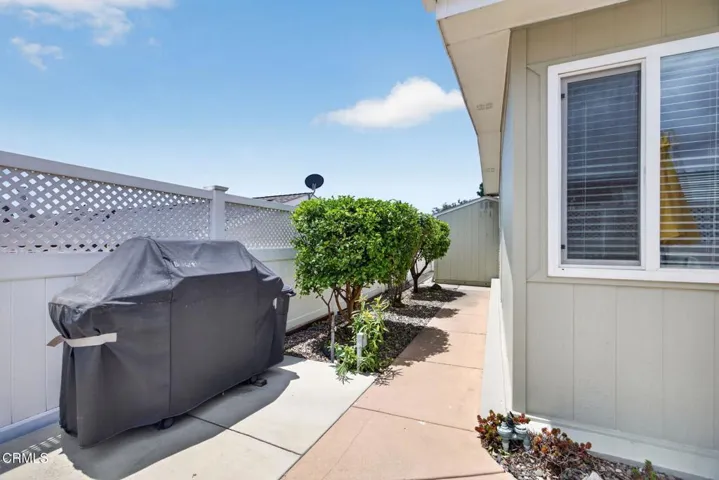 35-web-or-mls-Upmarket Media-67Bla103
