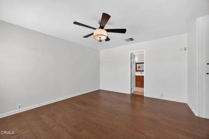 29-web-or-mls-Upmarket Media-67Bla085