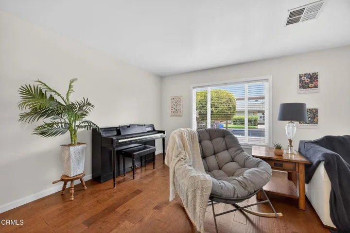 11-web-or-mls-Upmarket Media-67Bla031