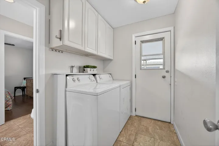 19-web-or-mls-Upmarket Media-67Bla055