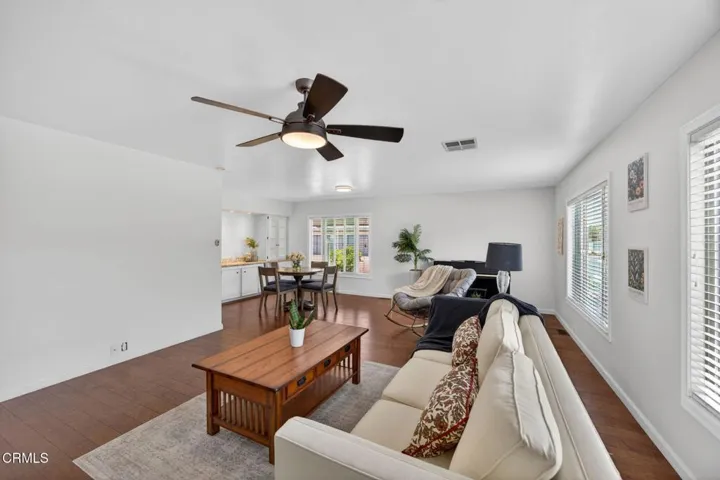 8-web-or-mls-Upmarket Media-67Bla022