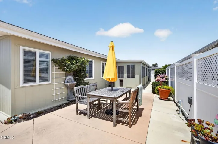 34-web-or-mls-Upmarket Media-67Bla100