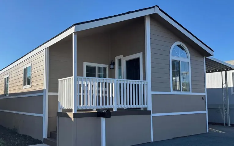 8282 Murray Avenue, Gilroy, California 95020