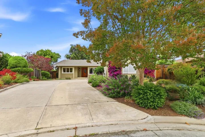 18967 Palo Oaks Court, Saratoga, California 95070