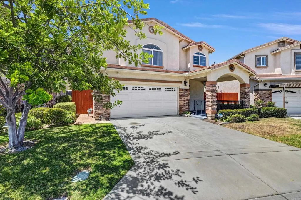 8772 Glen Vista Way
