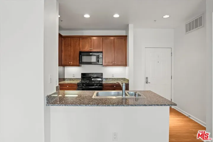 2348 Scholarship, Irvine, California 92612