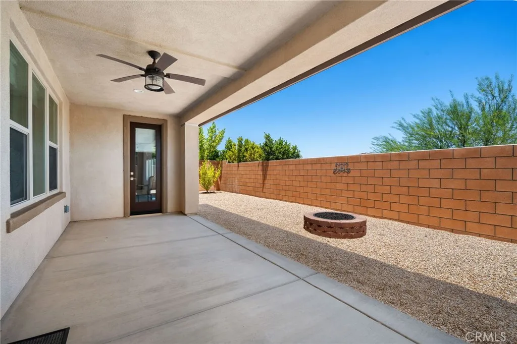Covered patio and private back yard-- leave with this easy maintenance or spruce it up!