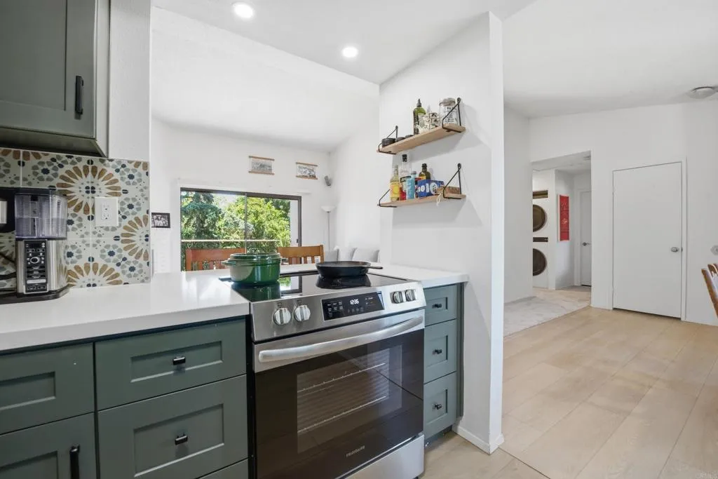2815 New Castle Way, Carlsbad, California 92010 — photo 5