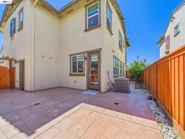 233 E Central Pkwy, Mountain House, California 95391
