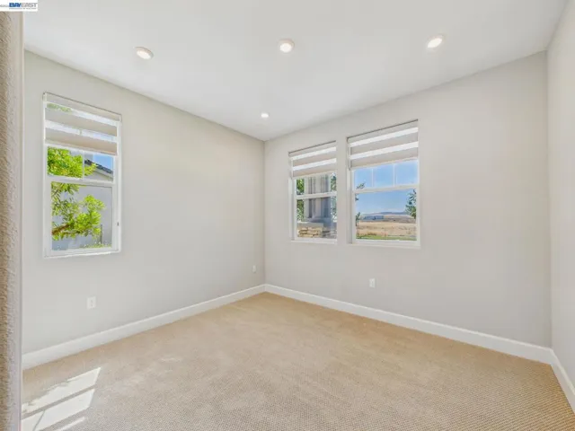 233 E Central Pkwy, Mountain House, California 95391