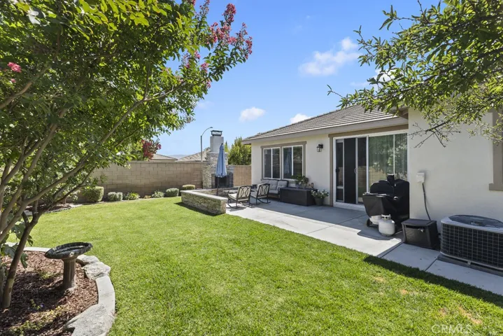 6782 Iron Horse Lane, Eastvale, California 92880